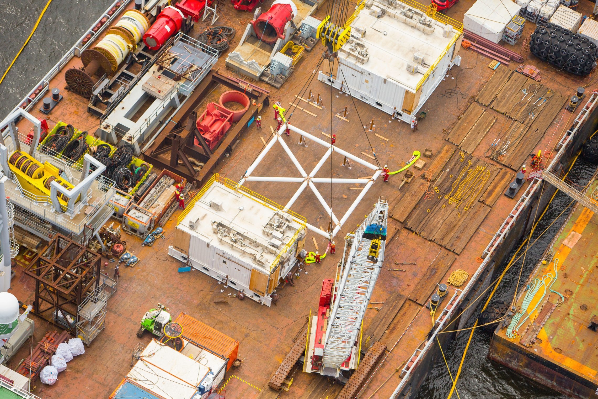 80-transfer-ops-in-Guanabara-Bay-23-Montage-sRGB