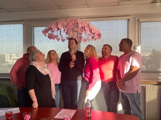 deugro Paris commemorated Breast Cancer Awareness Day: “Lots of little pink hearts hanging from our umbrella in honor of women and breast cancer survivors around the world.”