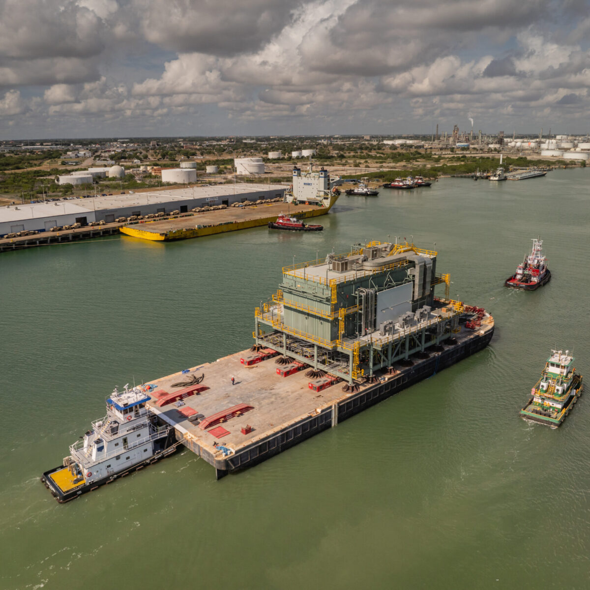 Transport of the 1,334 MT module, measuring 38.3 x 31.6 x 21.3 m, from Port Ingleside, Texas, to the Port of Corpus Christi, Texas, USA