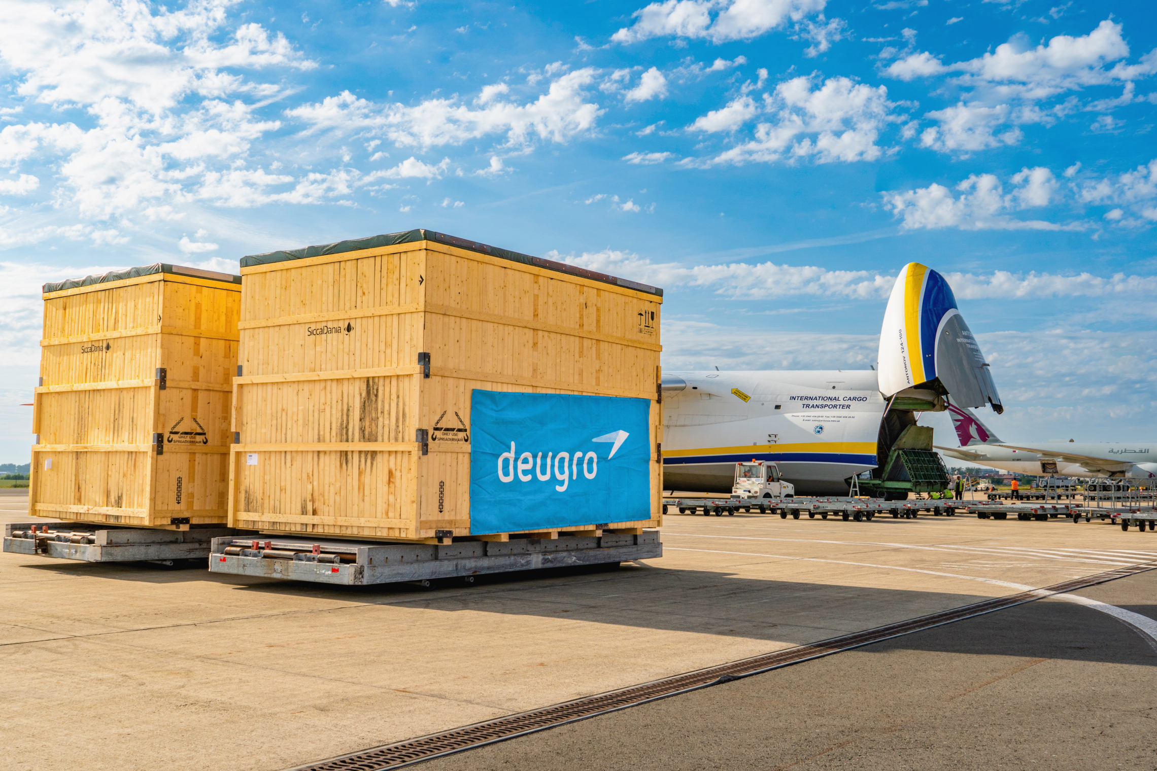 Three Urgent Air Charters from Italy to Saudi Arabia, Loading operations at Ostend-Bruges Airport, Belgium