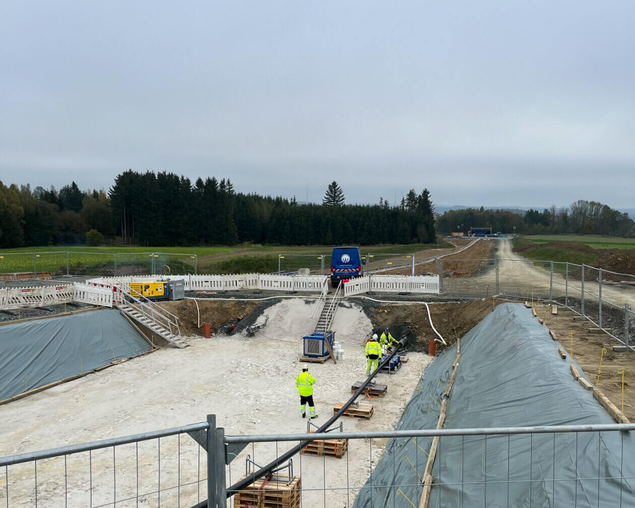 SuedOstLink, Cable-laying operations, with the cable drum in the background