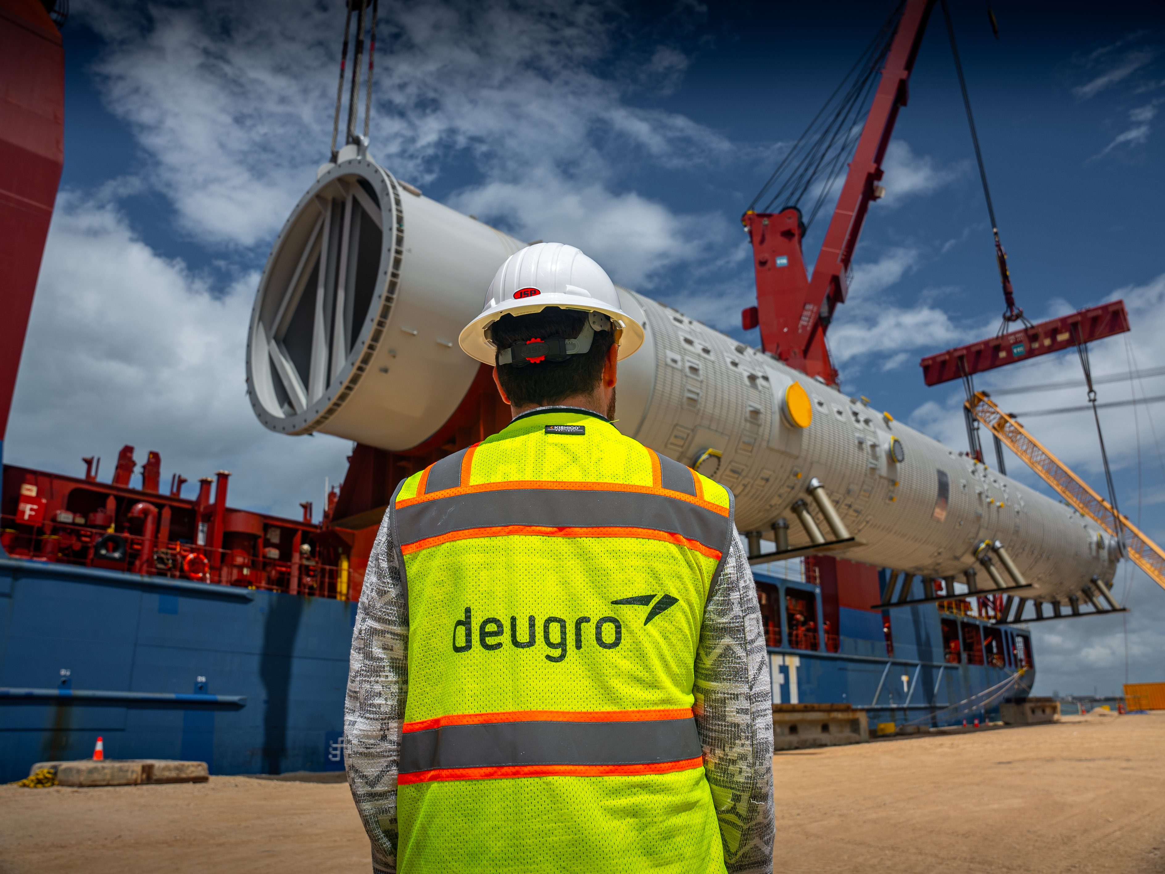 Petrochemical Project, Discharge operations personally supervised by deugro Houston