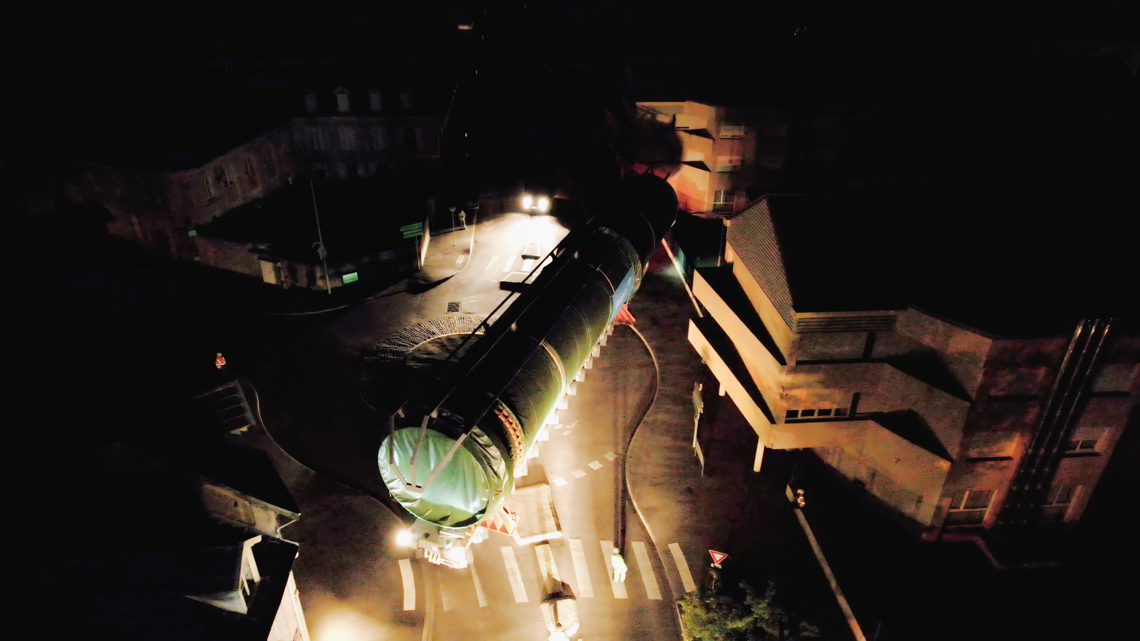 Golbey PM1 Project, Navigating the 32 m drum section through the Town of Lunéville with centimeter accuracy