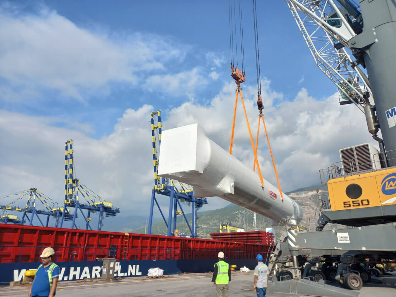 Carbon Capture and Utilization (CCU) Facility in the Cement Industry, Loading of the tanks onto a coaster vessel at the Port of Iskenderun, Turkey