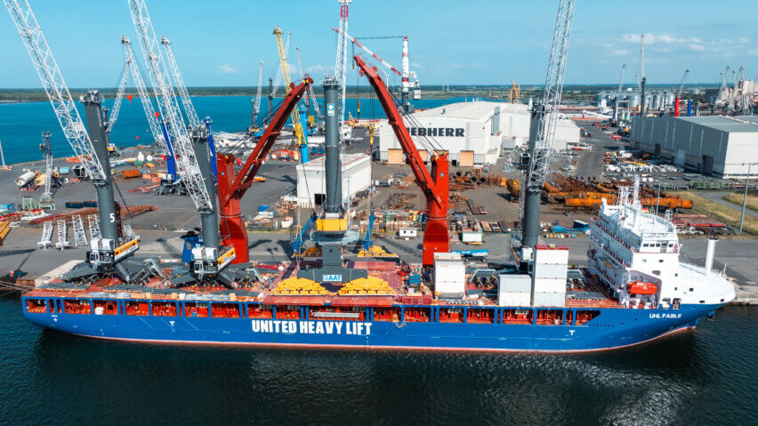 Liebherr cranes, Loading operations at the Port of Rostock, Germany