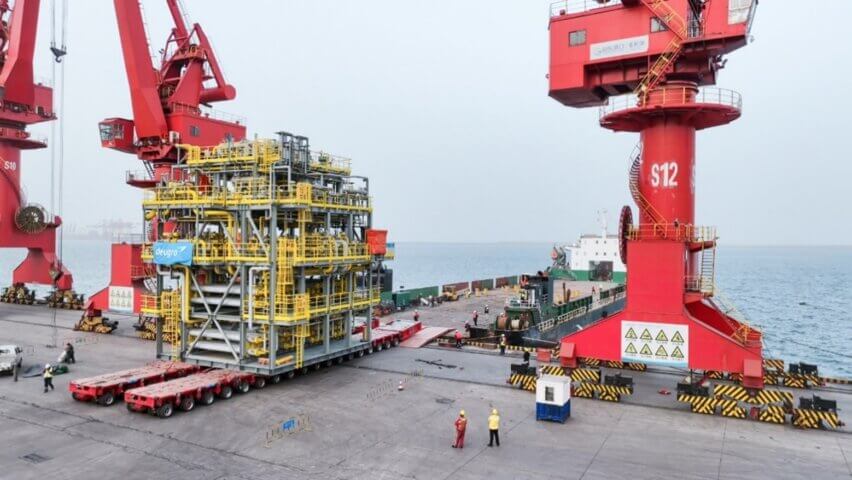 FPSO Project, Roll-on operation of CO2 Removal System of 15.8 X 13.2 X 17.2 meters at COSCO Shipyard Qidong, China