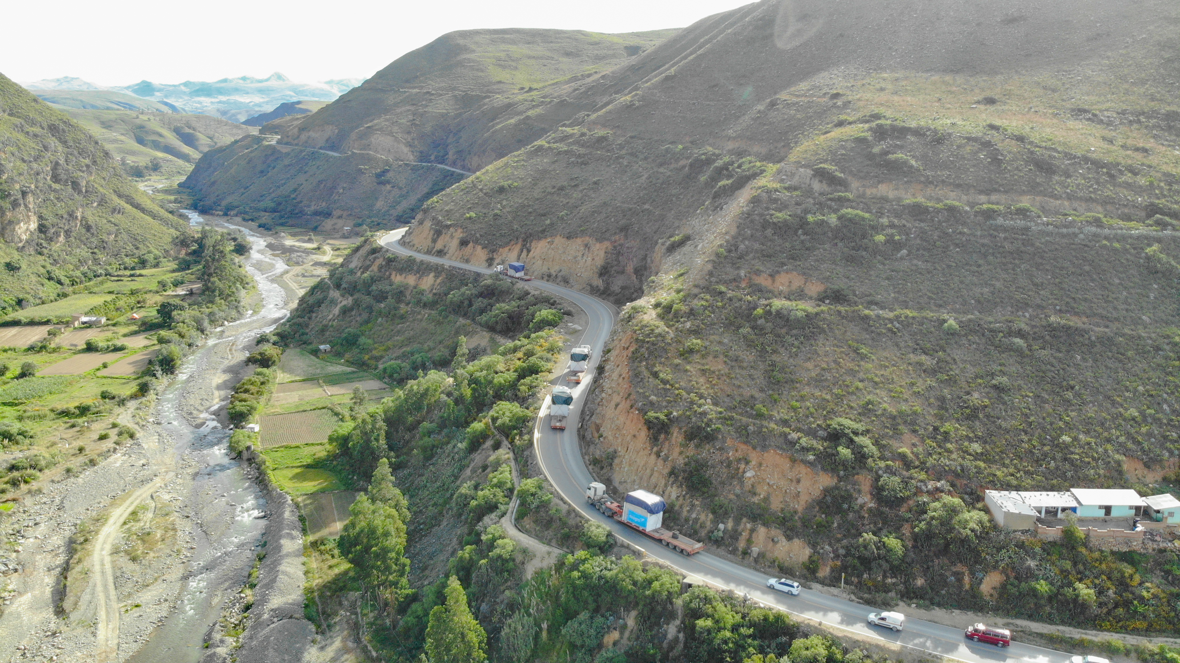 The transport route involved extreme geographical challenges such as high altitude and extreme temperatures