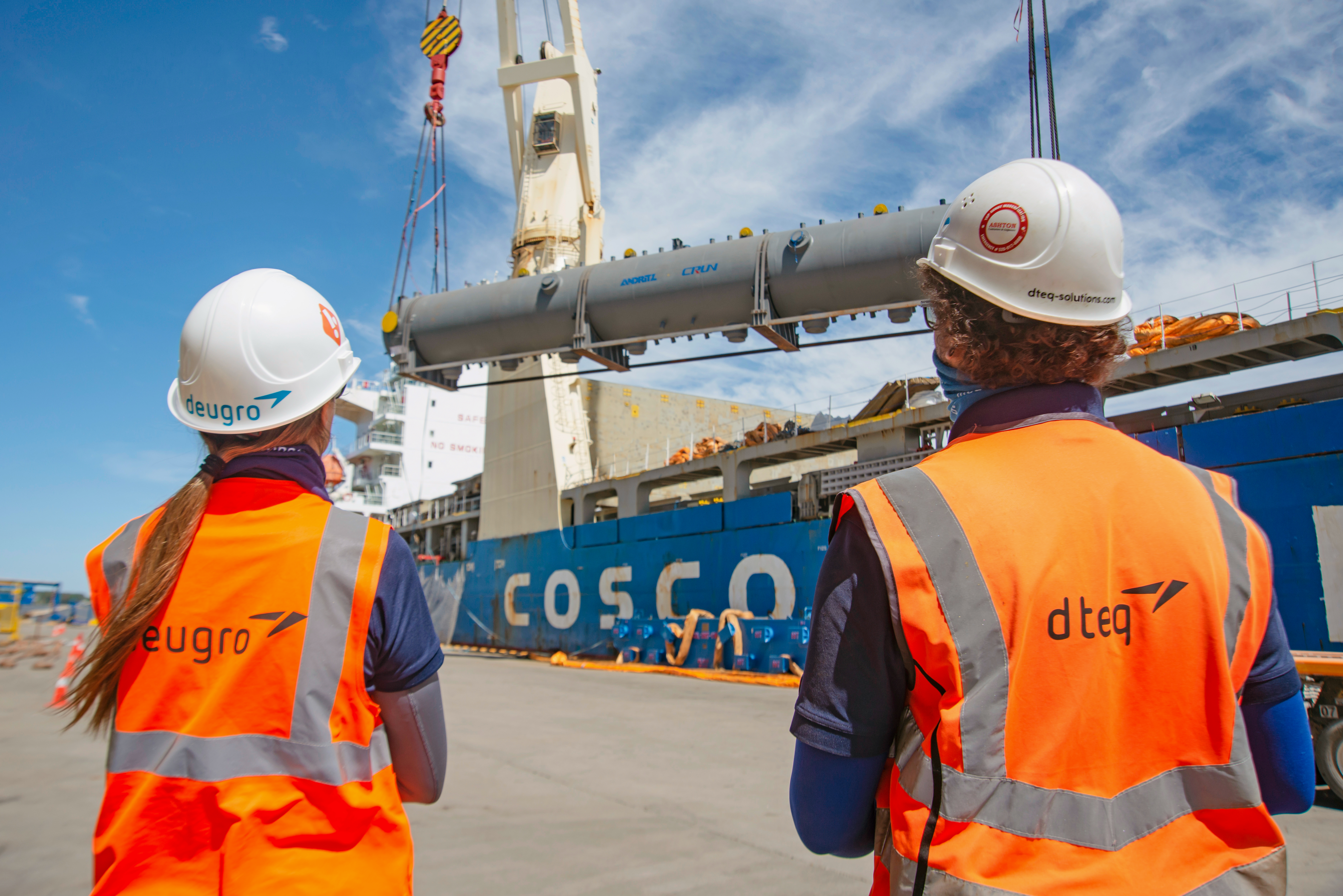 UPM Taurus Project, Offloading of a 279 MT steam drum at first pulp mill in Fray Bentos