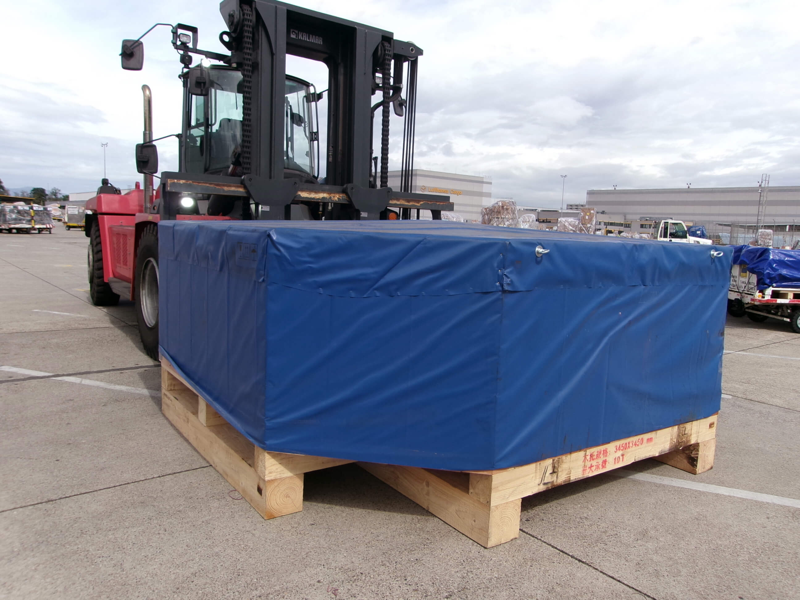 Cargo handling at Shanghai Pudong International Airport, China
